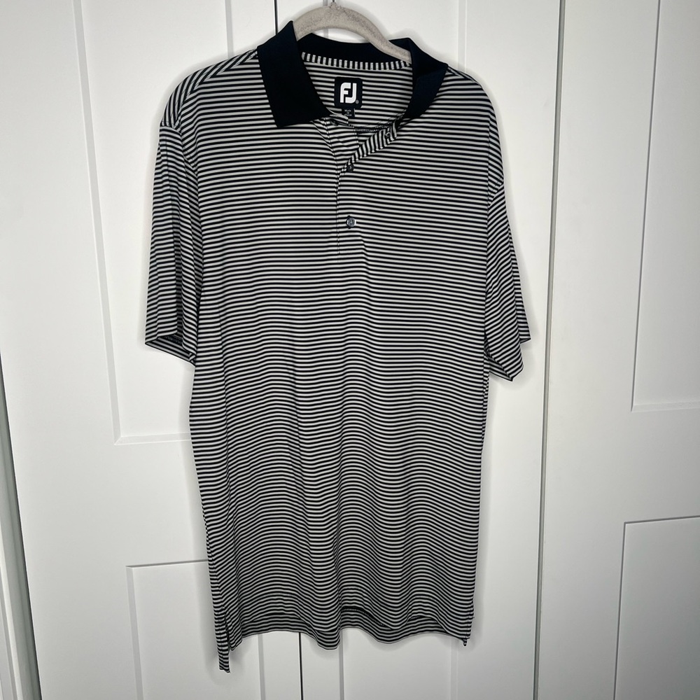 🚫SOLD🚫FootJoy Black White Striped Golf Polo Shirt Men’s Size Medium